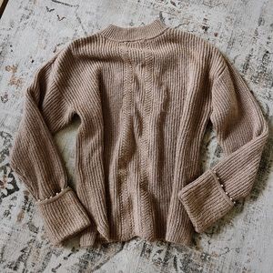 Crown & Ivy || Mauve pearl sweater